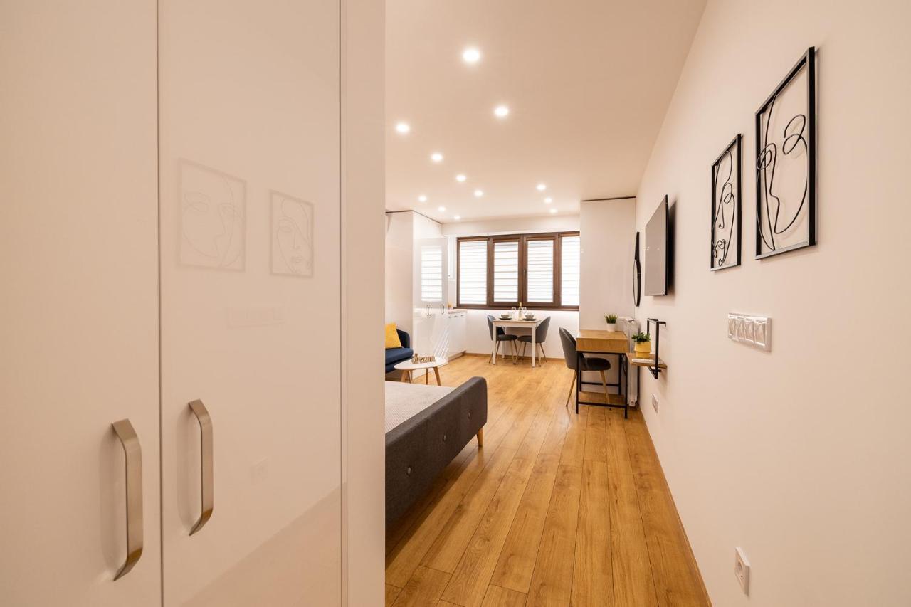 Luxury Living High-end Amenities And Great Location By Flat Mаnager Apartment Sofia